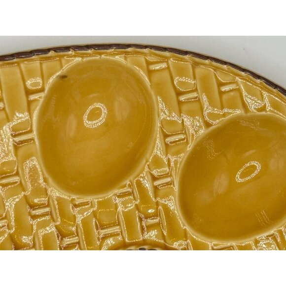 Vintage deviled egg tray in yellow basketweave design 10" x 8.25" oval MCM - Picture 6 of 6